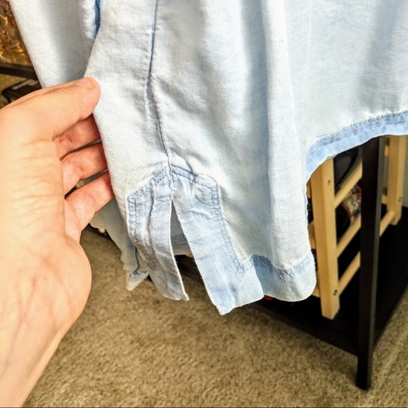 LOFT softened chambray top - Picture 4 of 6